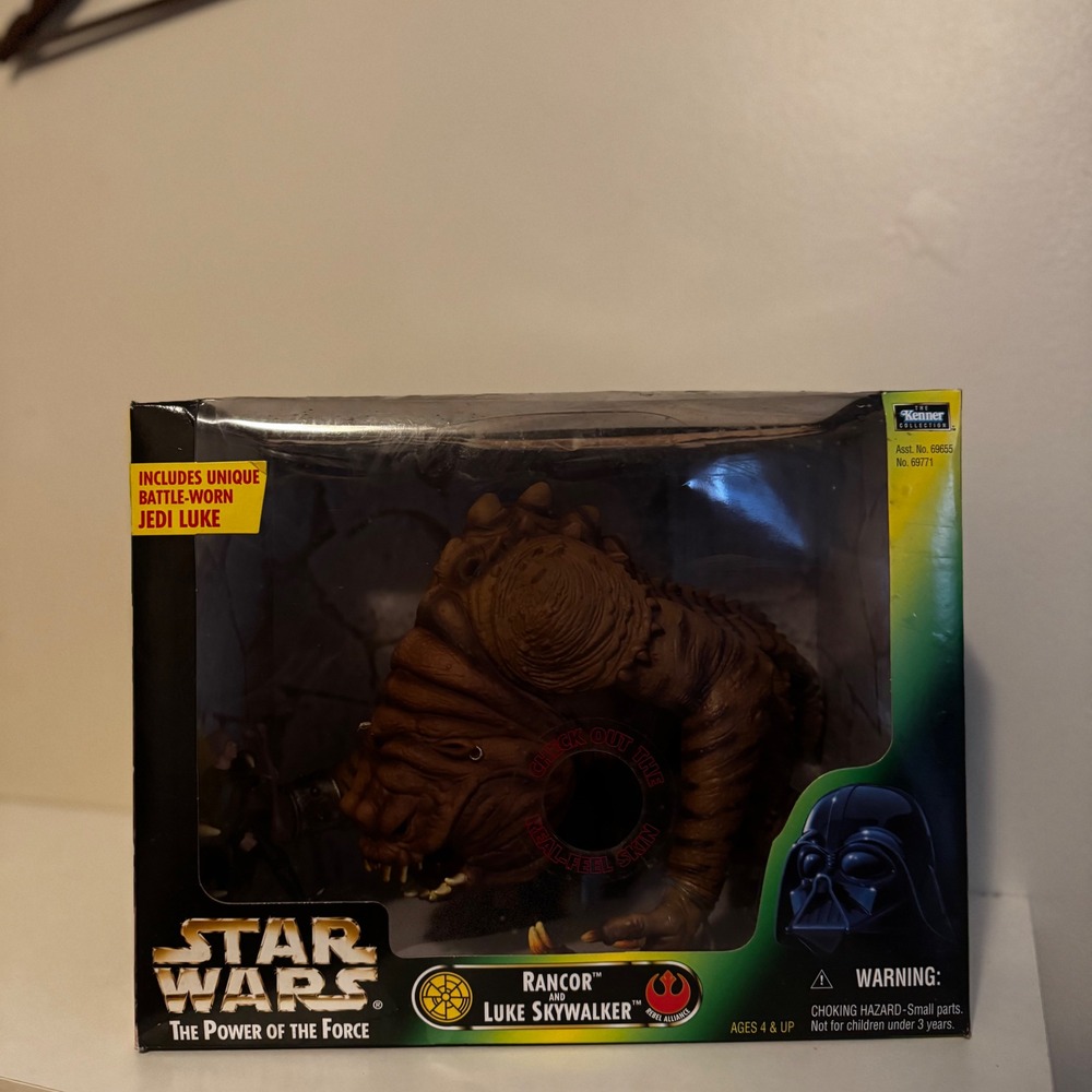 1998 Kenner Star Wars POTF Rancor & Luke Skywalker Real-Feel Skin 69771 Sealed